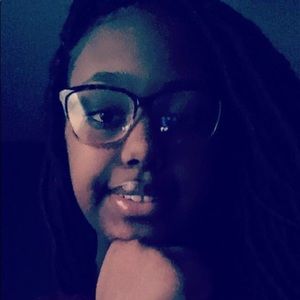 Meet your Posher, Keona